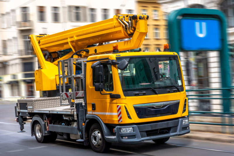 Guindastes para Aluguel: Guia para Escolher a Opção Ideal